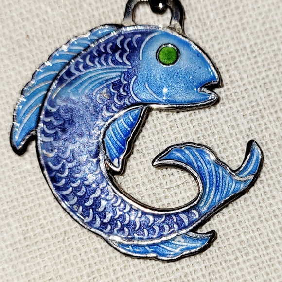 Fish Pendant, Silver with Blue Enamel Inlay, Unusual Design, New - Picture 3 of 5